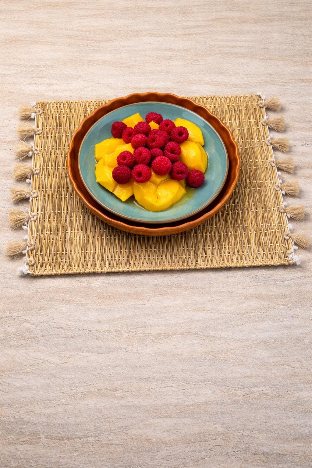 Lot de 4 Sets de Table en osier avec pompons